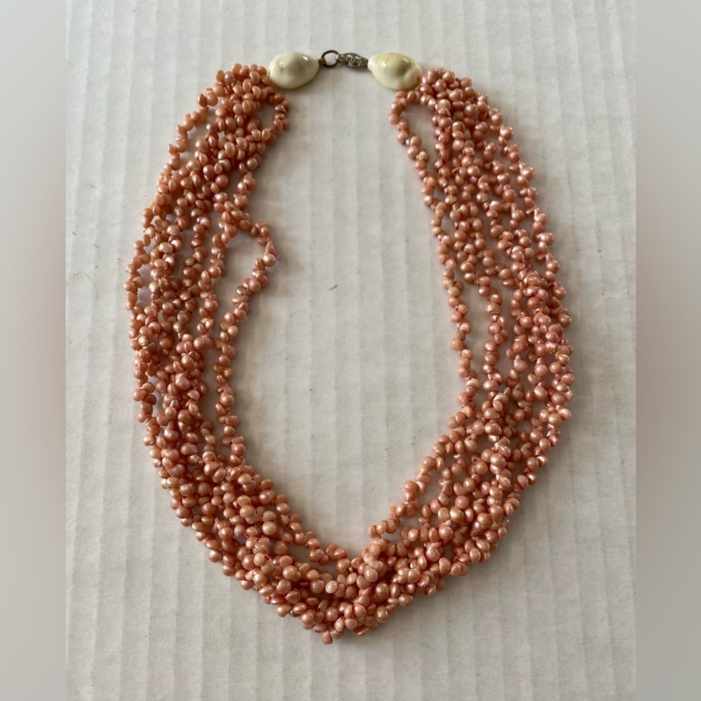 VTG Pink Pikake Turban Shell Necklace - Picture 8 of 15